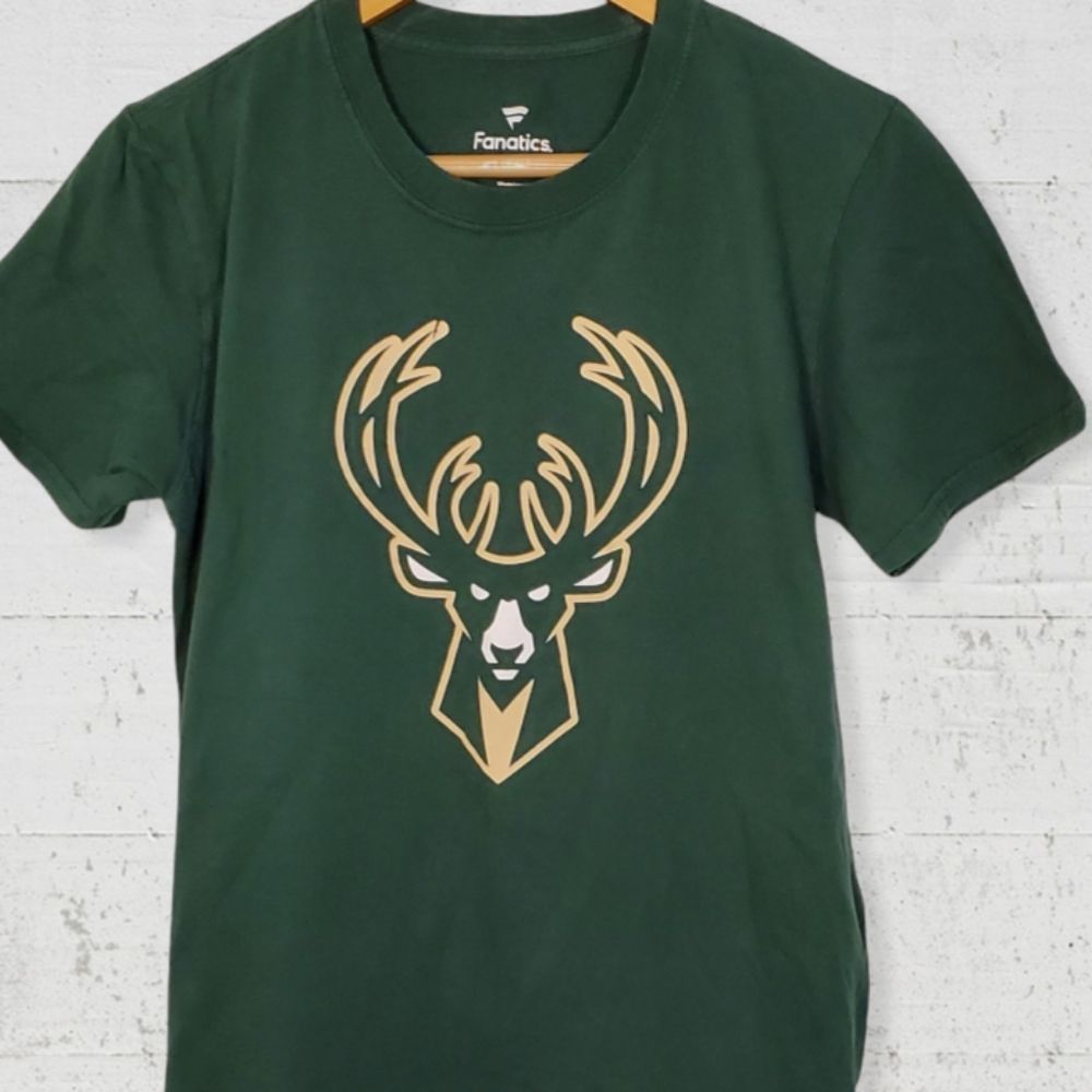 ☆"Milwaukee Buck's"☆ Antetokounpo #34 / Fanatics Tee